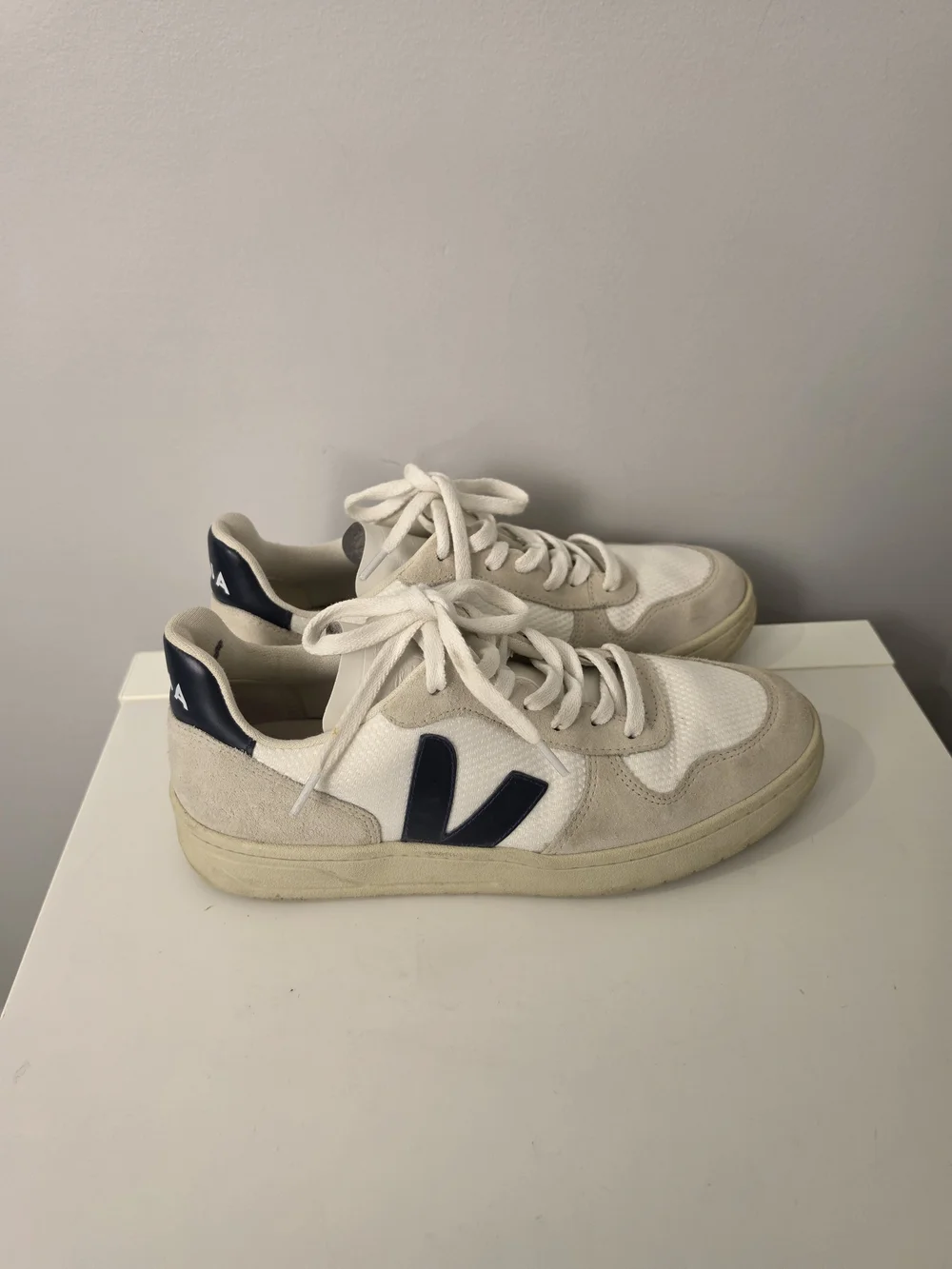 Veja White Nautico V-10 B-Mesh Sneakers Size 8 Women's